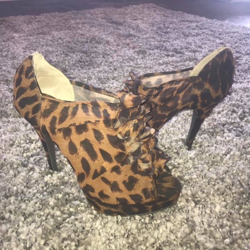 Chinese Laundry Leopard Heels